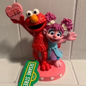 Elmo & Abby Valentines Figurine